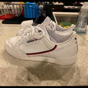 Mens Adidas continental 80’s